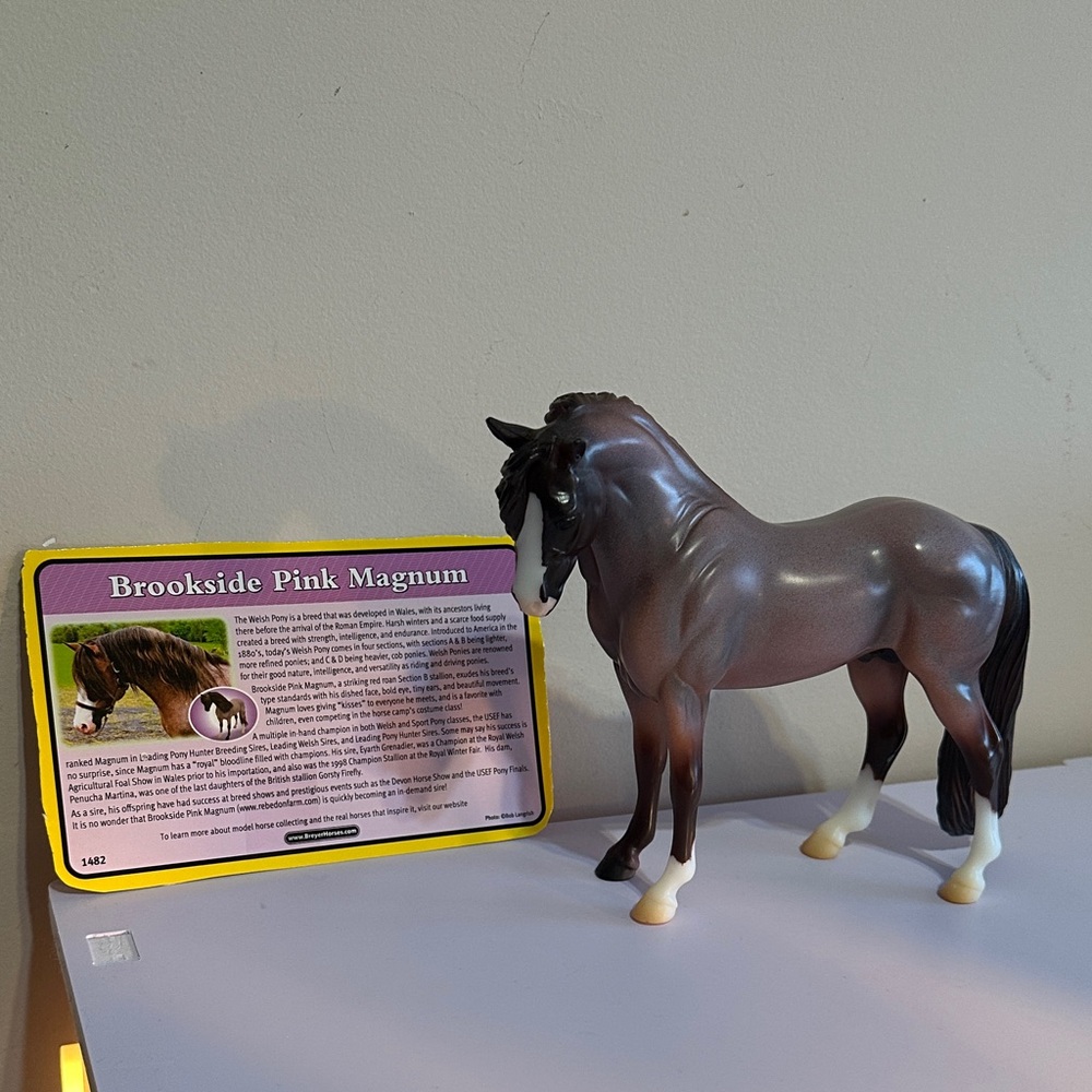 Brookside Pink Magnum Traditional Breyer Horse